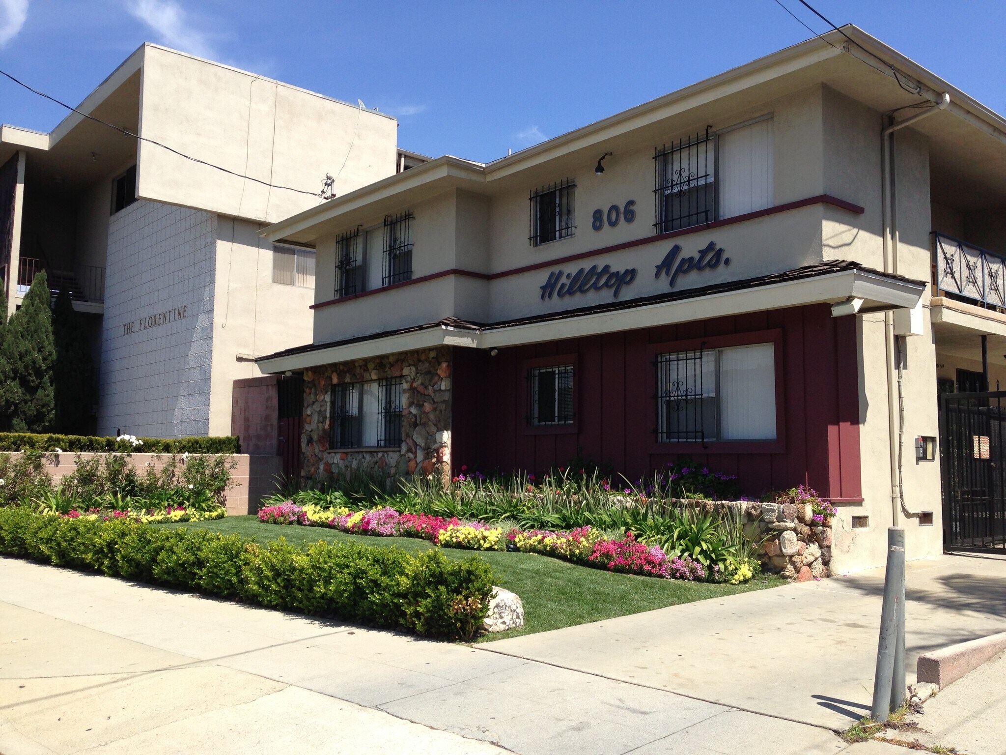 Building Photo - 806 Edgewood St