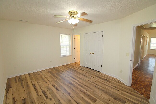 Building Photo - (Coming Soon) 3 Bedroom Home in Monroe!