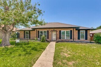Building Photo - 2620 Carmel Dr