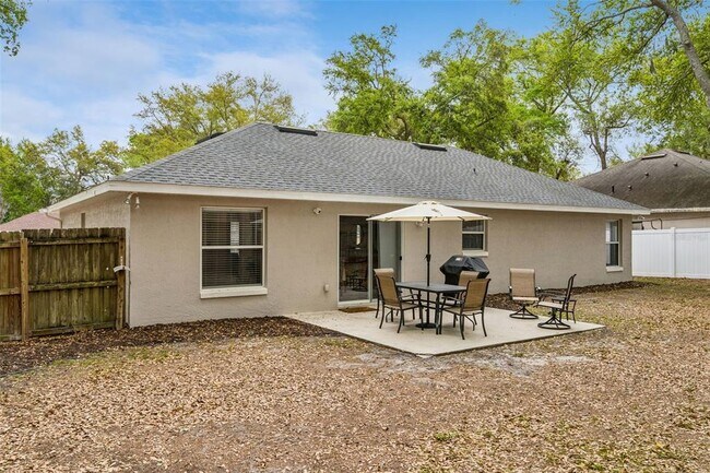 Building Photo - 165 Quail Oaks Cir