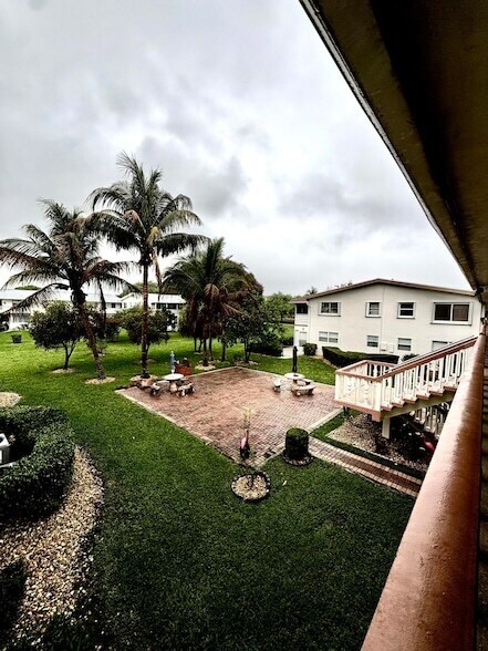 Building Photo - 48 Bedford B