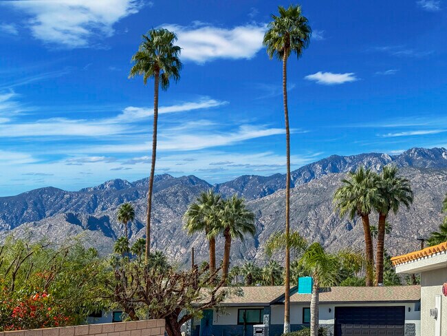 Building Photo - 2246 Paseo Roseta