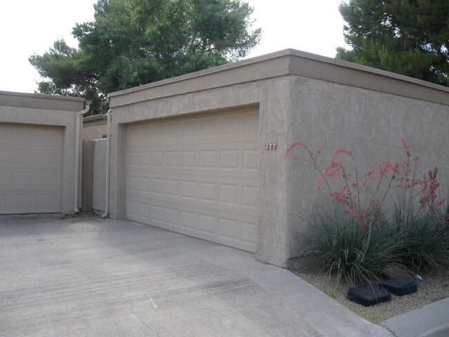 Building Photo - 6350 N 78th St