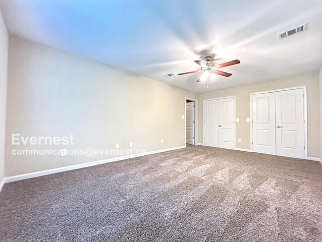 Building Photo - 215 Bridgemill Dr