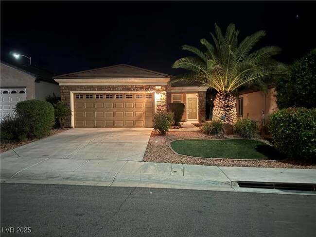 Building Photo - 2407 Jada Dr
