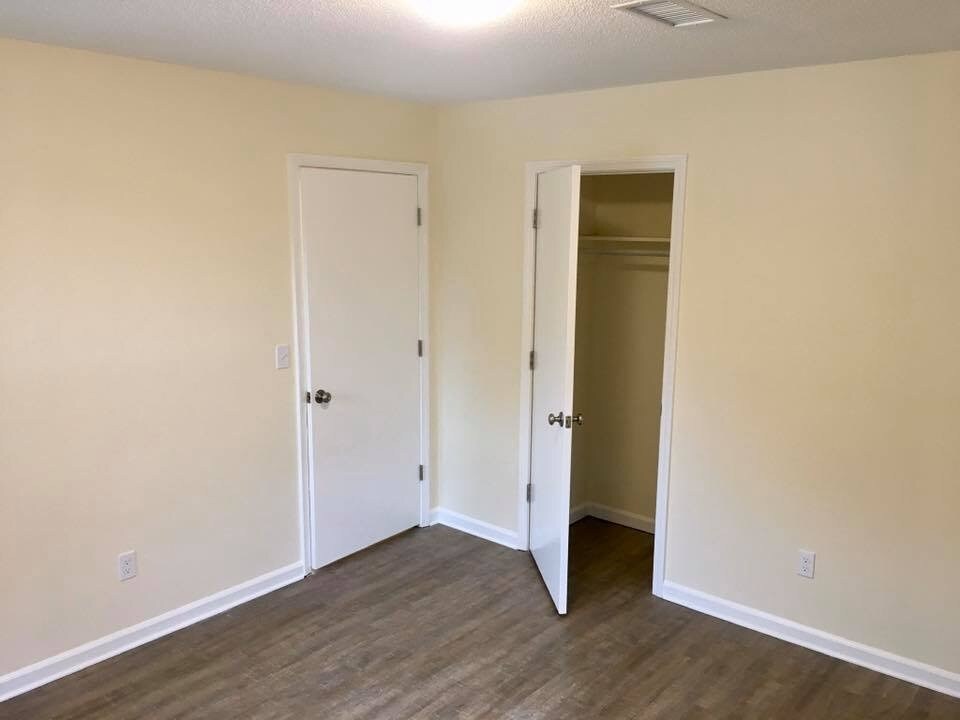Bedroom 1 - 422 McClellan Ave