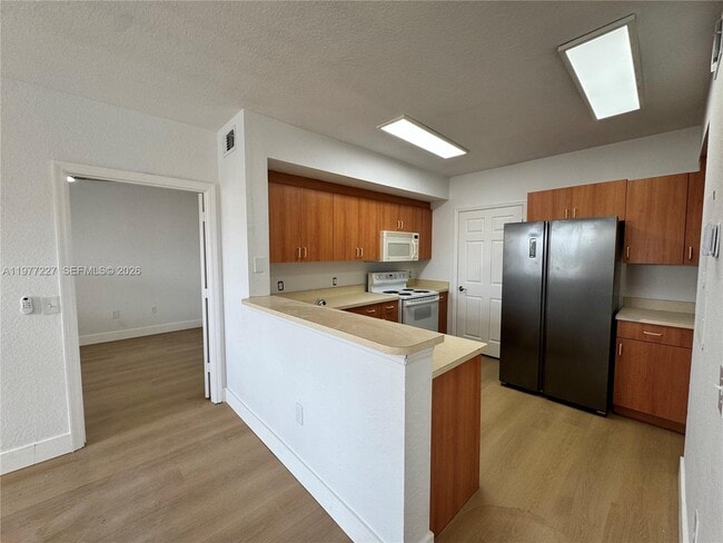 Building Photo - 201 Belmont Ln