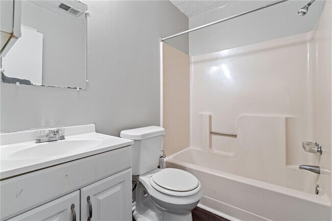 Building Photo - 5324 Ridge Forest Dr