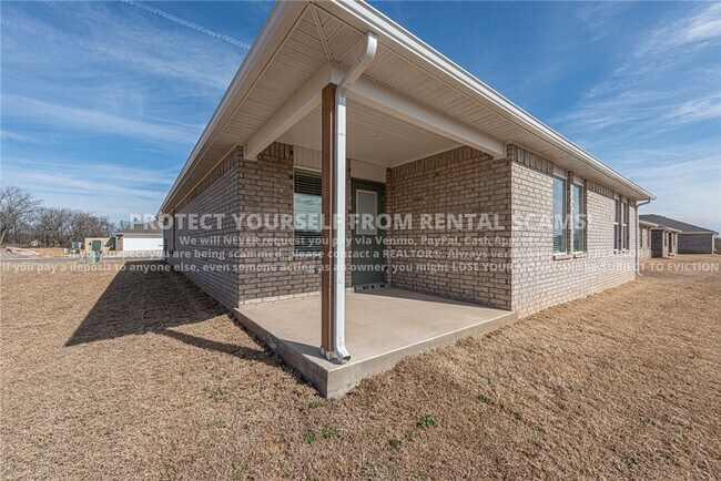 Building Photo - 3031 Laredo Ln