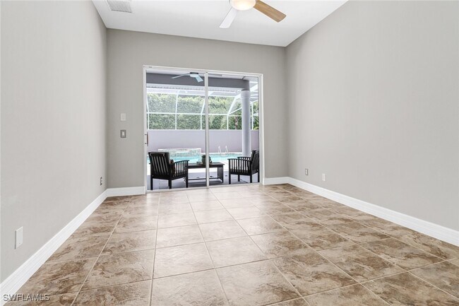 Building Photo - 9754 Wilshire Lakes Blvd