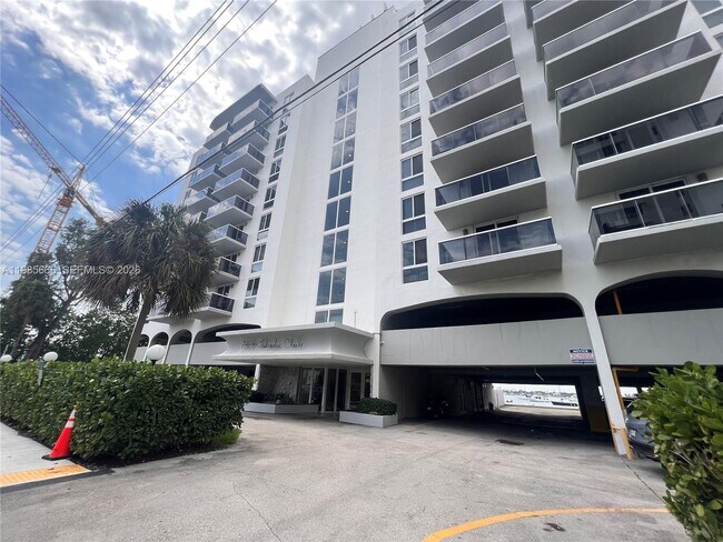 Building Photo - 7928 West Dr