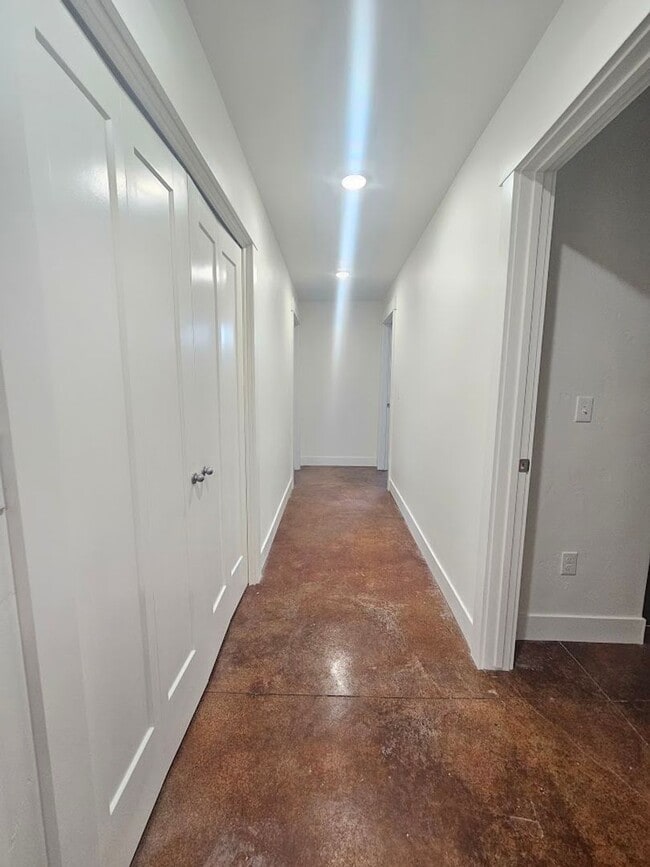 Building Photo - Country Living in Melba - Multi-Generational Home