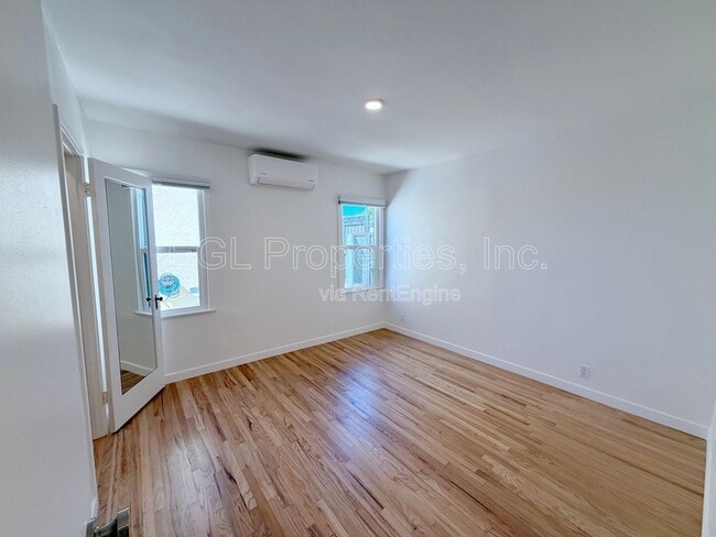 Building Photo - 4239 W 64th St