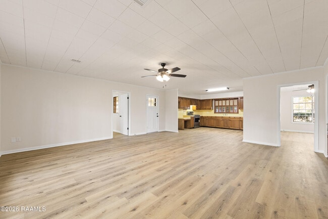 Building Photo - 240 N College Rd