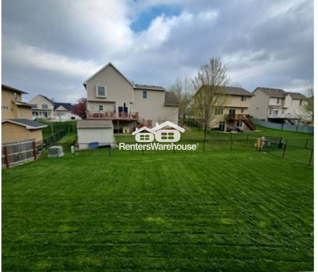 Building Photo - 165 SE Pleasant View Dr