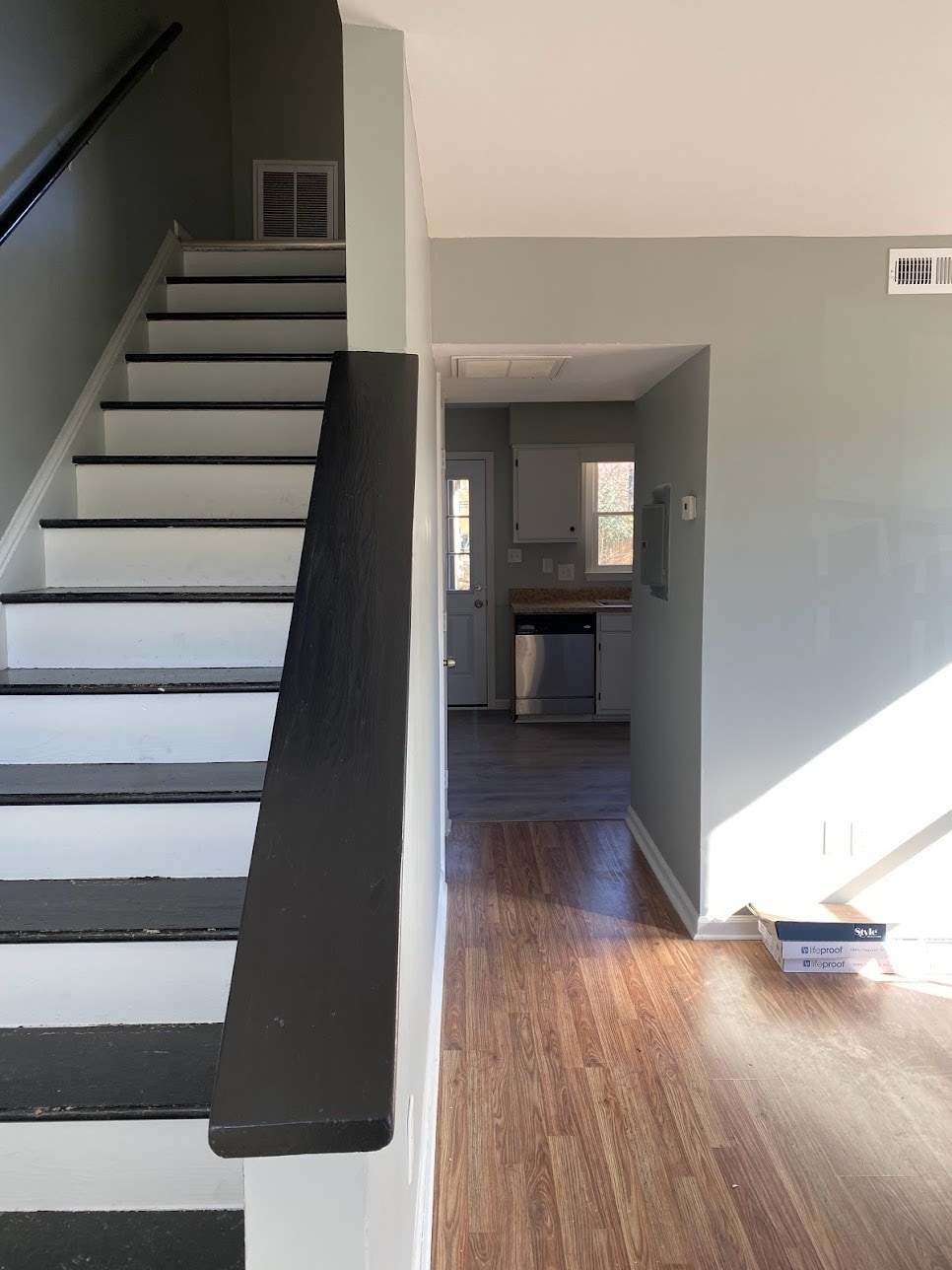 Building Photo - 1011 Mark St