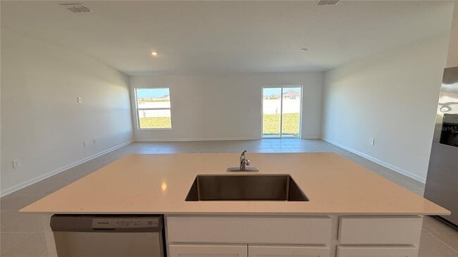 Building Photo - 299 ARTEMIS St