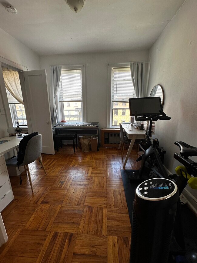 Building Photo - 408 Washington St