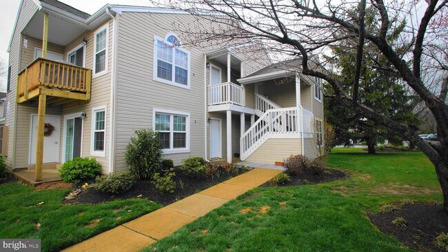 Building Photo - 2602 Beacon Hill Dr