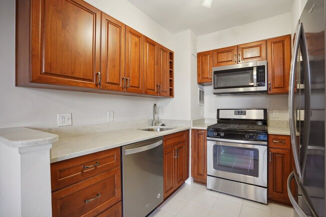 Building Photo - beautifully updated 1-bedroom, 1-bath condo