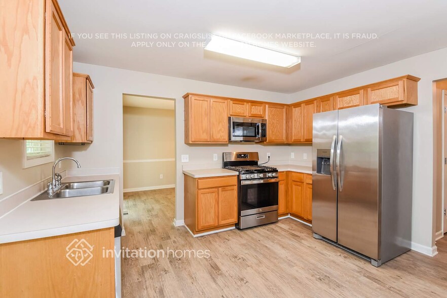 Building Photo - 9365 Brooke Cove Ct
