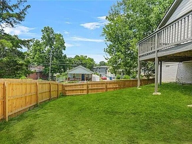 Building Photo - Stylish 4bd/2ba Renovated Rental with Fenced Yard in Growing Westside Neighborhood