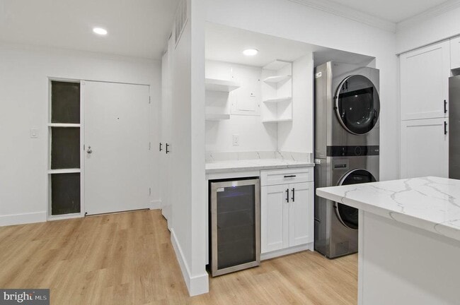 Building Photo - 25 Stonehenge Cir
