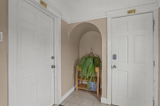 Building Photo - 137 E 600 N