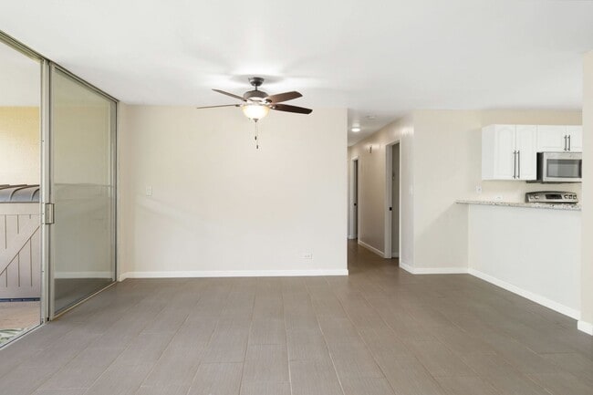Building Photo - Experience Island Living at Its Finest in ...