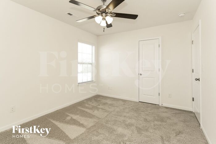 Building Photo - 9825 Pollie Little Ln