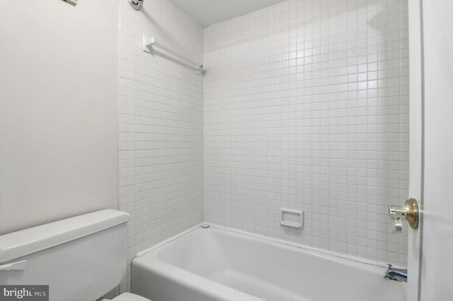 Building Photo - 3709 S George Mason Dr