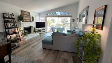 Building Photo - 3760 Via Cabrillo