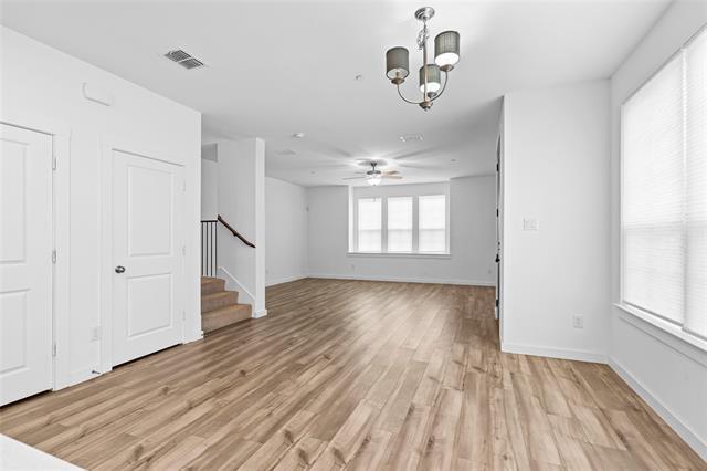 Building Photo - 2714 Parkview Pl