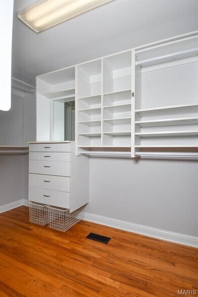 Building Photo - 20 Brighton Way