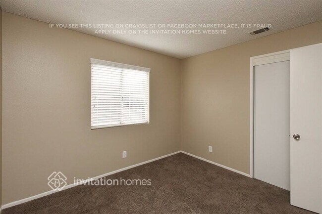 Building Photo - 10533 Gramercy Pl