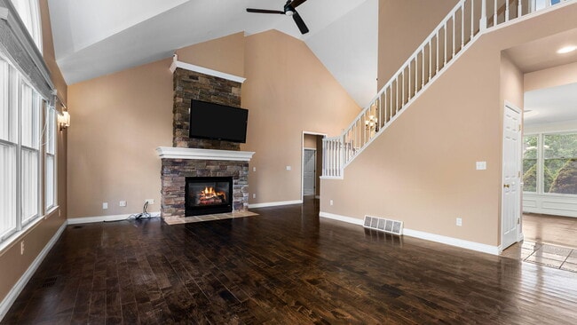 Building Photo - 9069 Emerson Dr