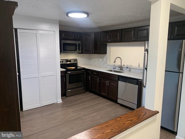 Building Photo - 11815 Quassia Court