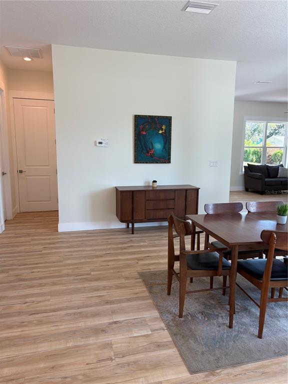 Building Photo - 14733 Sunset Dr