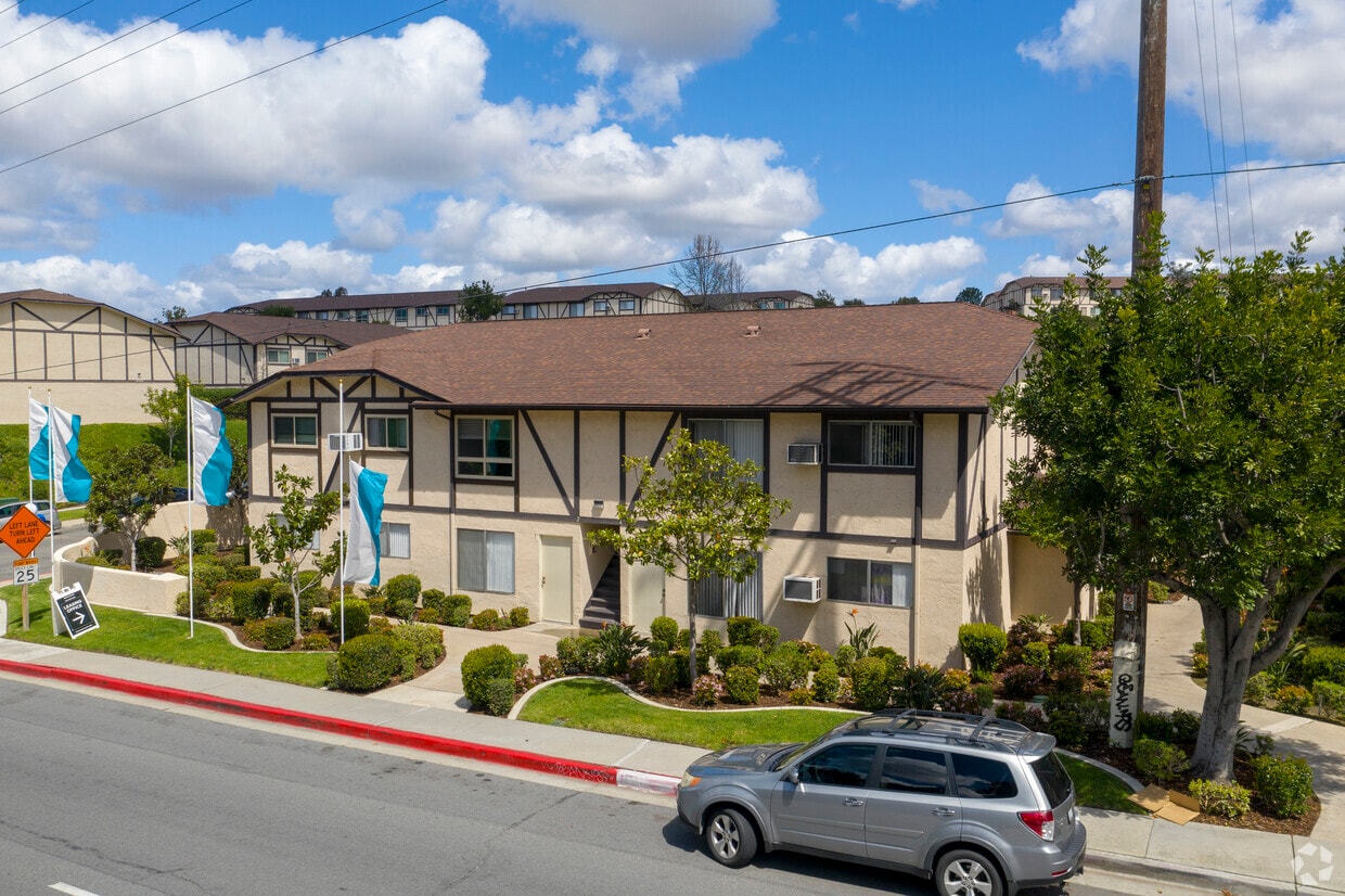 Rancho Bonita Apartments San Diego Ca Apartment Finder