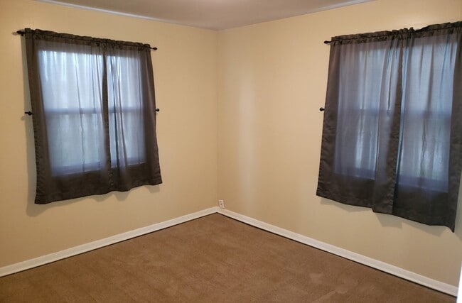 Building Photo - 2803 Normandy Rd