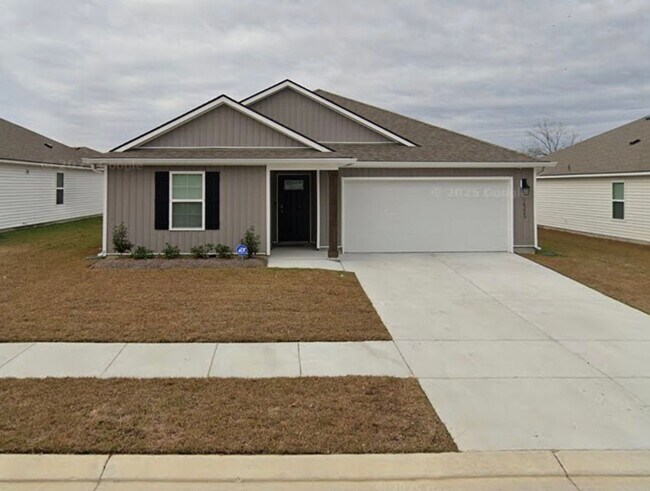 Building Photo - Modern 3 Bedroom Home in Miraval Subdivision