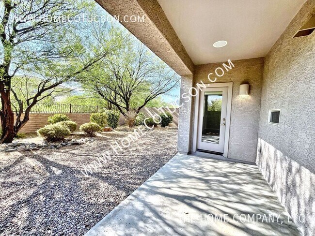 Building Photo - 12860 N Camino Vieja Rancheria