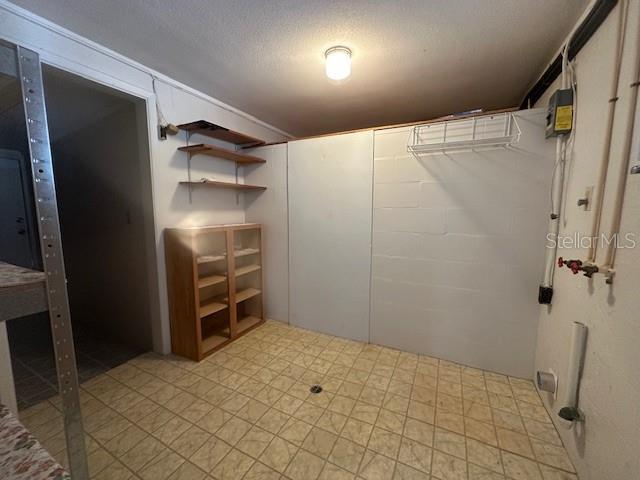 Building Photo - 803 Tangerine St