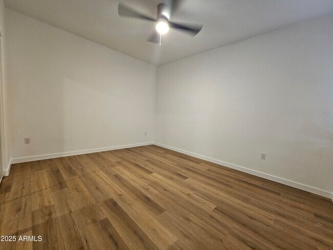 Building Photo - 15050 N Thompson Peak Pkwy