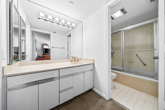 Building Photo - 3560 S Ocean Blvd