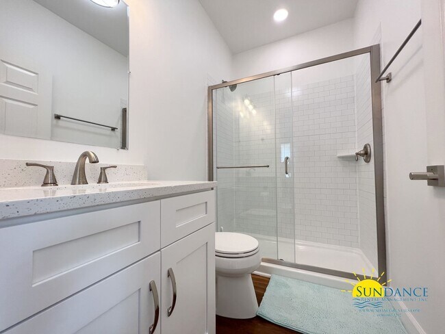 Building Photo - 4 Bedroom Sea Dunes Home just off 30A!