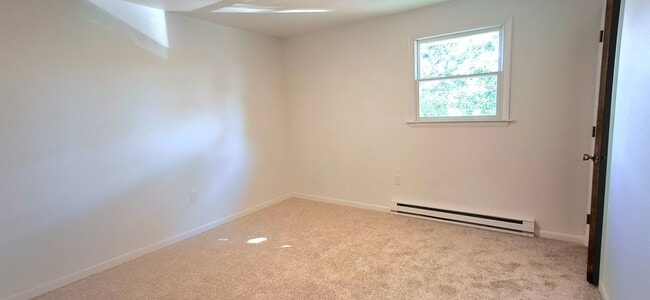 Building Photo - 2 Bedroom 1 Bathroom in Elizabethtown!