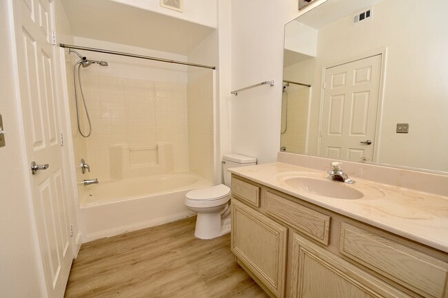 Building Photo - Next To Durango Casino | Gated Community | Laminate Floors | Community Fitness