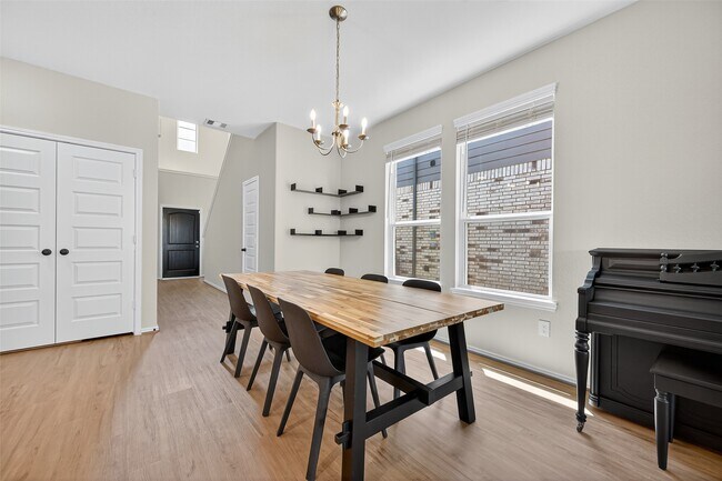 Building Photo - 22827 Xanthos St