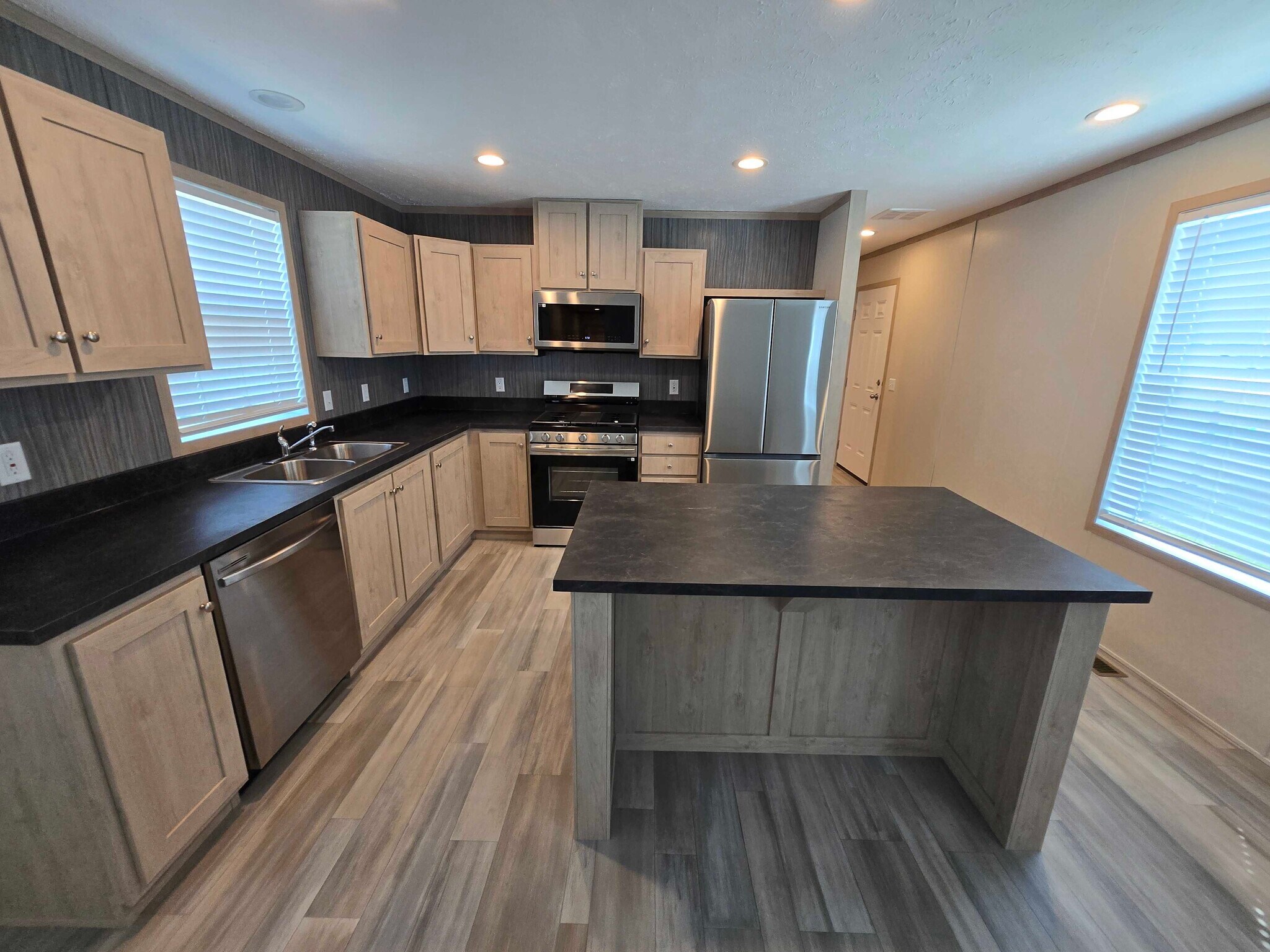 Building Photo - 52792 S Zacharias Ct